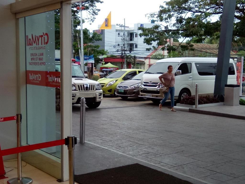 Dino Residences Dumaguete City Экстерьер фото